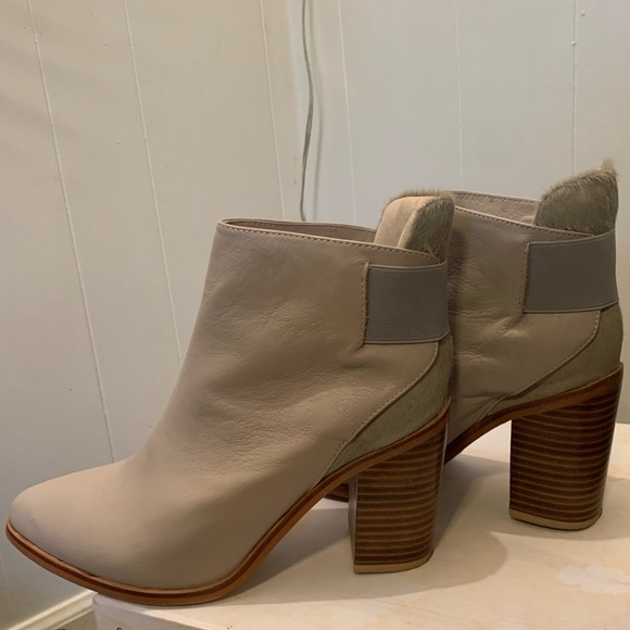 Revolve NastyGal Sol Sana Monk Boot in dove grey - Picture 7 of 10
